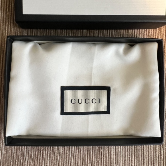 *New With Tags* Gucci GG Marmont card case - Picture 2 of 7